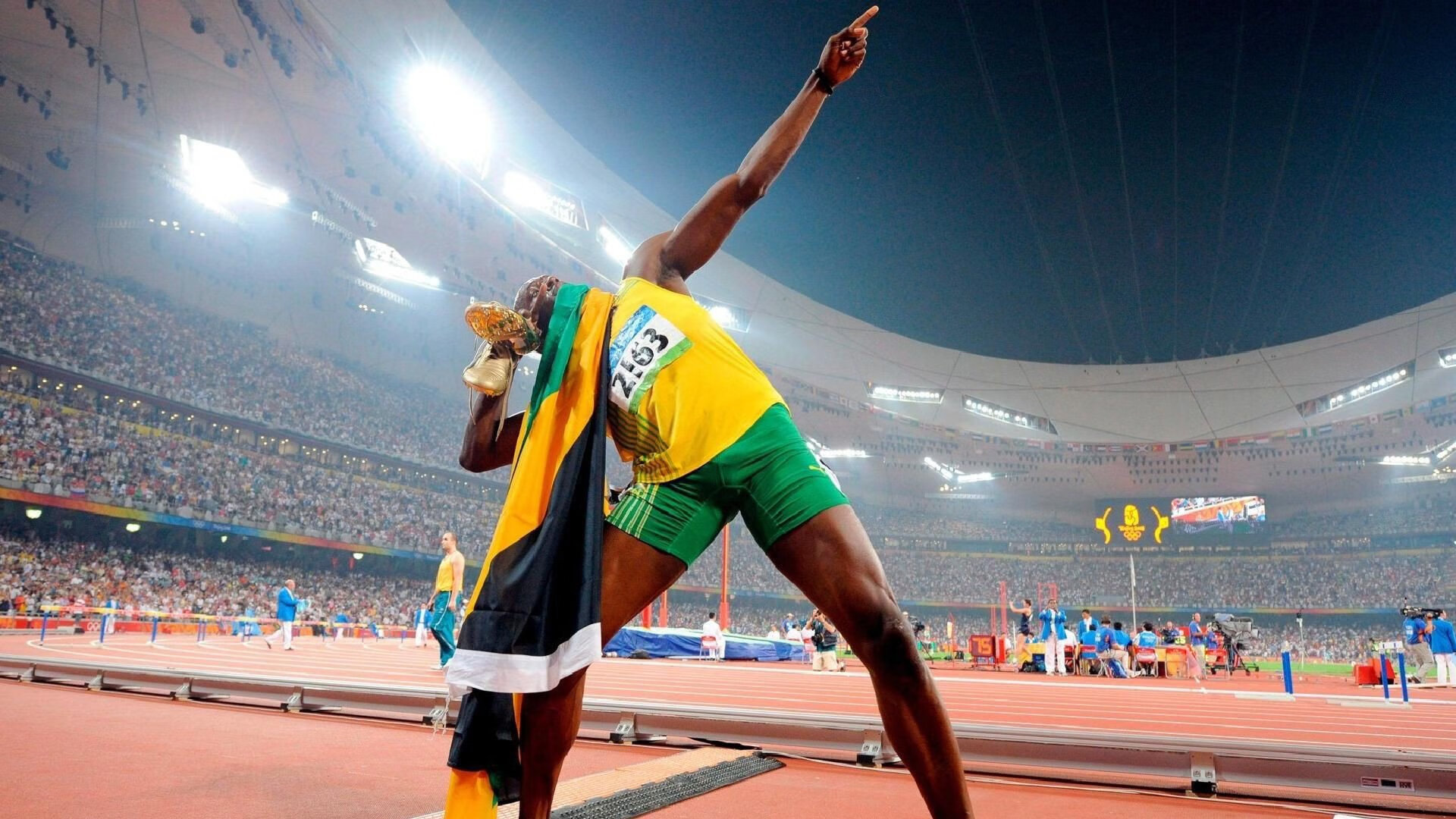 快船旧将回归主场引发球迷热烈欢迎，快船今年