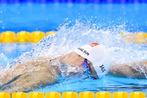 拜仁慕尼黑欲签下法国国脚增强中场，拜仁中的法国球员